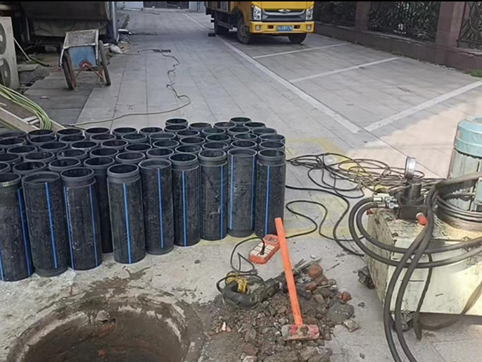 虎林PE置换管厂家 DN315置换管 非开挖管短管置换